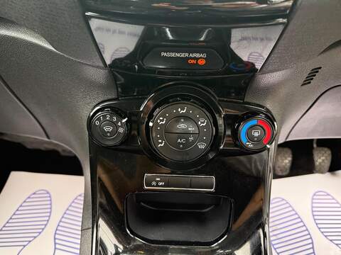 Ford Fiesta 1.0T EcoBoost Zetec Euro 6 (s/s) 5dr - U257