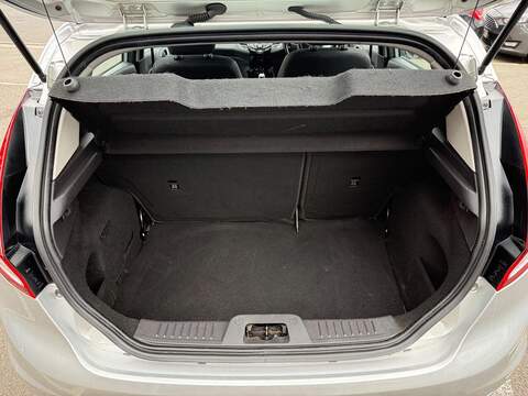 Ford Fiesta 1.0T EcoBoost Zetec Euro 6 (s/s) 5dr - U257