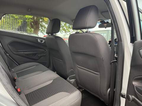 Ford Fiesta 1.0T EcoBoost Zetec Euro 6 (s/s) 5dr - U257