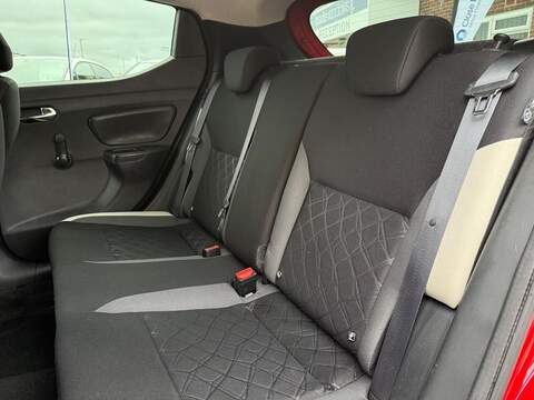 Nissan Micra 1.5 dCi N-Connecta Hatchback 5dr Diesel Manual Euro 6 (s/s) (90 ps) - U258