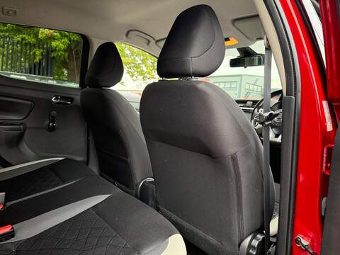 Nissan Micra 1.5 dCi N-Connecta Hatchback 5dr Diesel Manual Euro 6 (s/s) (90 ps) - U258