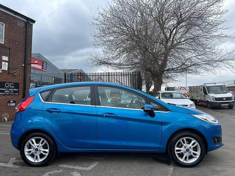 Ford Fiesta Fiesta 1.0T EcoBoost Zetec Euro 6 (s/s) 5dr - U26