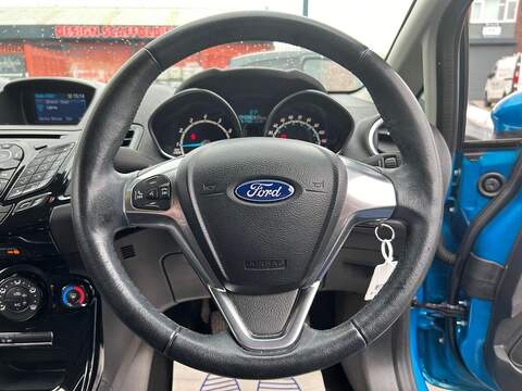 Ford Fiesta Fiesta 1.0T EcoBoost Zetec Euro 6 (s/s) 5dr - U26