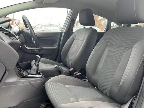 Ford Fiesta Fiesta 1.0T EcoBoost Zetec Euro 6 (s/s) 5dr - U26