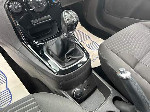 Ford Fiesta Fiesta 1.0T EcoBoost Zetec Euro 6 (s/s) 5dr - U26