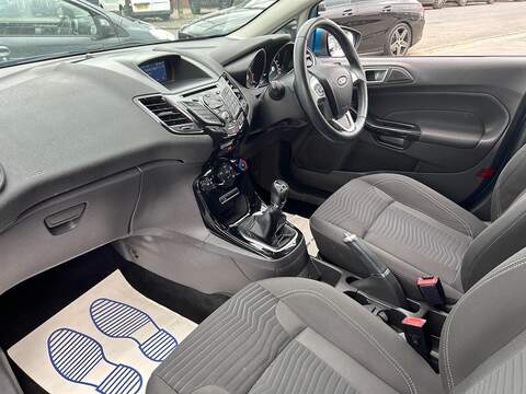 Ford Fiesta Fiesta 1.0T EcoBoost Zetec Euro 6 (s/s) 5dr - U26