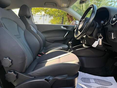 Audi A1 1.0 TFSI Sport Hatchback 3dr Petrol Manual Euro 6 (s/s) (95 ps) - U267