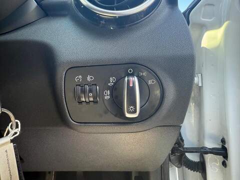 Audi A1 1.0 TFSI Sport Hatchback 3dr Petrol Manual Euro 6 (s/s) (95 ps) - U267