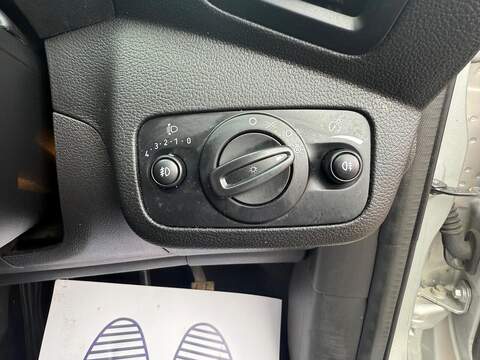 Ford Kuga 2.0 TDCi EcoBlue ST-Line SUV 5dr Diesel Manual Euro 6 (s/s) (150 ps) - U273