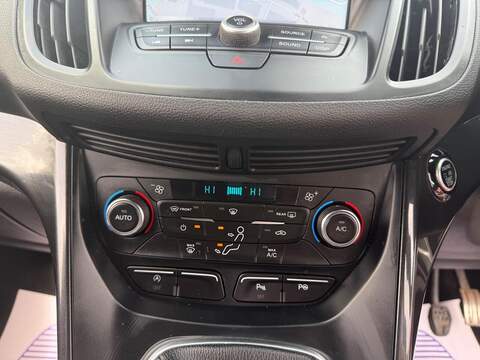 Ford Kuga 2.0 TDCi EcoBlue ST-Line SUV 5dr Diesel Manual Euro 6 (s/s) (150 ps) - U273