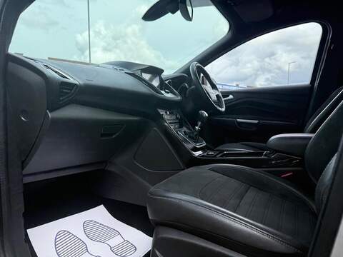 Ford Kuga 2.0 TDCi EcoBlue ST-Line SUV 5dr Diesel Manual Euro 6 (s/s) (150 ps) - U273