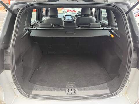 Ford Kuga 2.0 TDCi EcoBlue ST-Line SUV 5dr Diesel Manual Euro 6 (s/s) (150 ps) - U273