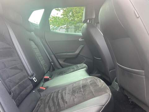 SEAT Arona 1.5 TSI EVO FR Sport SUV 5dr Petrol Manual Euro 6 (s/s) (150 ps) - U276