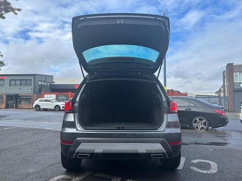 SEAT Arona 1.5 TSI EVO FR Sport SUV 5dr Petrol Manual Euro 6 (s/s) (150 ps) - U276
