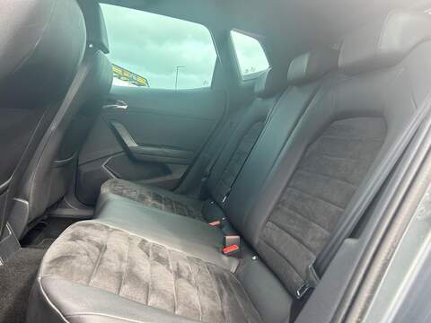 SEAT Arona 1.5 TSI EVO FR Sport SUV 5dr Petrol Manual Euro 6 (s/s) (150 ps) - U276