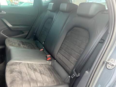 SEAT Arona 1.5 TSI EVO FR Sport SUV 5dr Petrol Manual Euro 6 (s/s) (150 ps) - U276