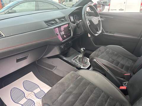 SEAT Arona 1.5 TSI EVO FR Sport SUV 5dr Petrol Manual Euro 6 (s/s) (150 ps) - U276