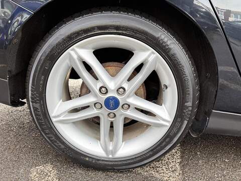 Ford Focus Focus 1.5 TDCi Zetec Euro 6 (s/s) 5dr - U28