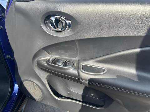 Nissan Juke 1.6 Tekna SUV 5dr Petrol Manual Euro 6 (112 ps) - U282