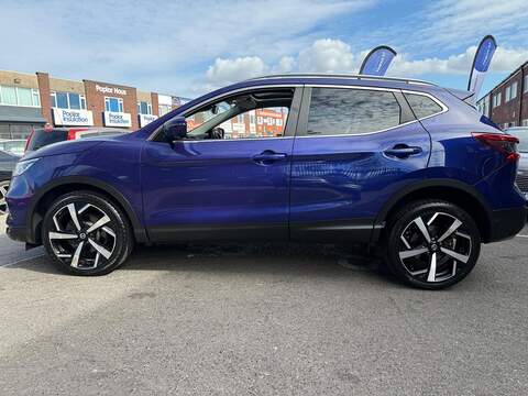 Nissan Qashqai 1.5 dCi Tekna SUV 5dr Diesel Manual Euro 6 (s/s) (110 ps) - U285