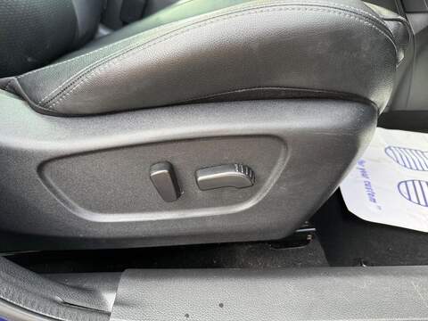 Nissan Qashqai 1.5 dCi Tekna SUV 5dr Diesel Manual Euro 6 (s/s) (110 ps) - U285