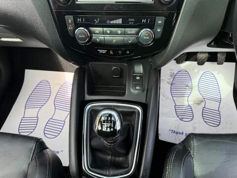 Nissan Qashqai 1.5 dCi Tekna SUV 5dr Diesel Manual Euro 6 (s/s) (110 ps) - U285