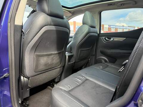 Nissan Qashqai 1.5 dCi Tekna SUV 5dr Diesel Manual Euro 6 (s/s) (110 ps) - U285
