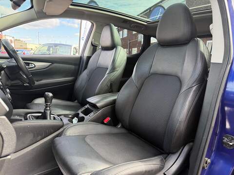 Nissan Qashqai 1.5 dCi Tekna SUV 5dr Diesel Manual Euro 6 (s/s) (110 ps) - U285