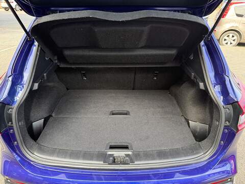Nissan Qashqai 1.5 dCi Tekna SUV 5dr Diesel Manual Euro 6 (s/s) (110 ps) - U285