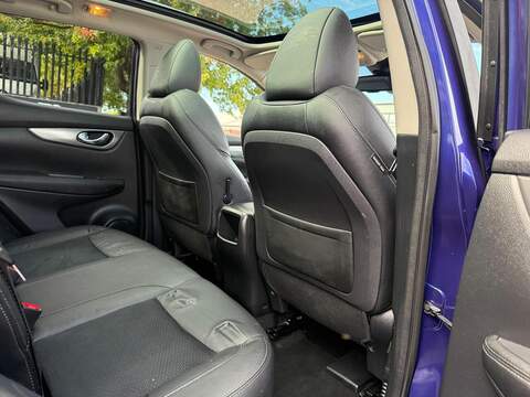 Nissan Qashqai 1.5 dCi Tekna SUV 5dr Diesel Manual Euro 6 (s/s) (110 ps) - U285