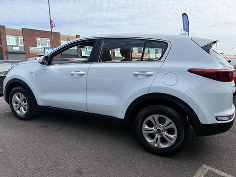 Kia Sportage Sportage 1 SUV 1 Manual Petrol - U287