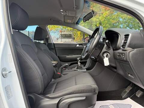 Kia Sportage Sportage 1 SUV 1 Manual Petrol - U287
