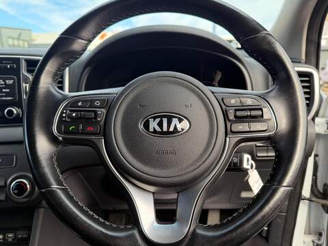 Kia Sportage Sportage 1 SUV 1 Manual Petrol - U287