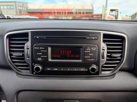 Kia Sportage Sportage 1 SUV 1 Manual Petrol - U287