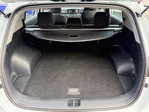 Kia Sportage Sportage 1 SUV 1 Manual Petrol - U287