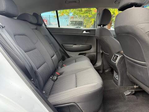 Kia Sportage Sportage 1 SUV 1 Manual Petrol - U287