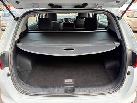 Kia Sportage Sportage 1 SUV 1 Manual Petrol - U287