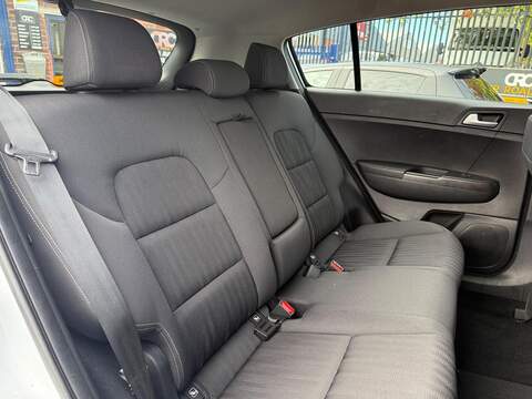 Kia Sportage Sportage 1 SUV 1 Manual Petrol - U287