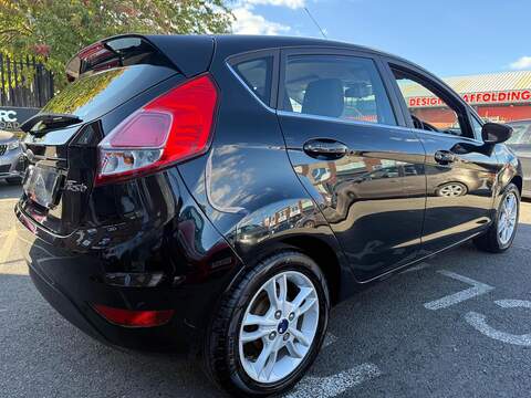 Ford Fiesta 1.5 TDCi Zetec Hatchback 5dr Diesel Manual Euro 6 (75 ps) - U292