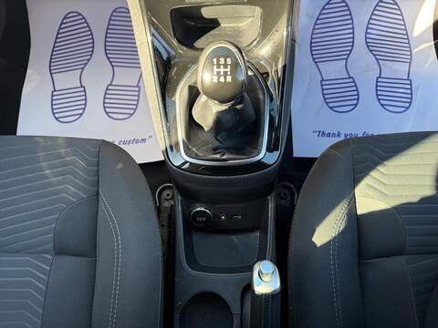 Ford Fiesta 1.5 TDCi Zetec Hatchback 5dr Diesel Manual Euro 6 (75 ps) - U292