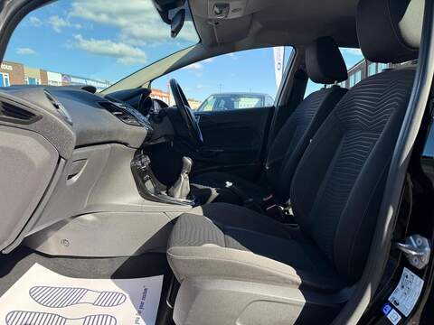 Ford Fiesta 1.5 TDCi Zetec Hatchback 5dr Diesel Manual Euro 6 (75 ps) - U292