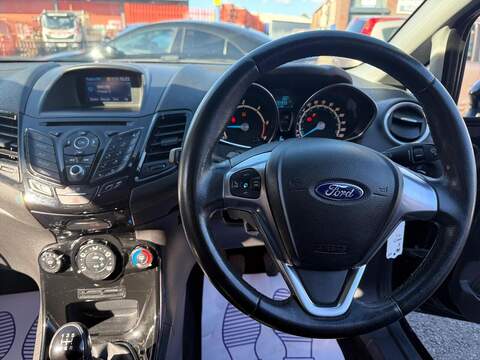 Ford Fiesta 1.5 TDCi Zetec Hatchback 5dr Diesel Manual Euro 6 (75 ps) - U292