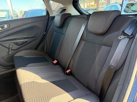 Ford Fiesta 1.5 TDCi Zetec Hatchback 5dr Diesel Manual Euro 6 (75 ps) - U292