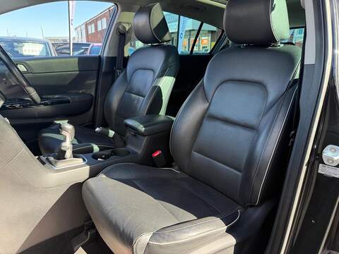 Kia Sportage 1.7 CRDi 4 SUV 5dr Diesel Manual Euro 6 (s/s) (114 bhp) - U294