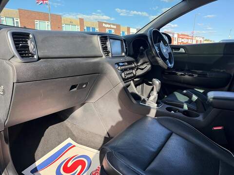 Kia Sportage 1.7 CRDi 4 SUV 5dr Diesel Manual Euro 6 (s/s) (114 bhp) - U294