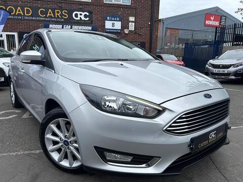 Ford Focus Focus Titanium Hatchback 0 Manual Petrol - U298