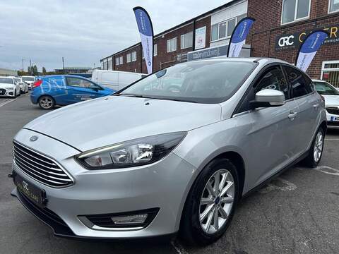 Ford Focus Focus Titanium Hatchback 0 Manual Petrol - U298