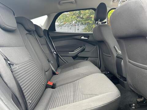 Ford Focus Focus Titanium Hatchback 0 Manual Petrol - U298