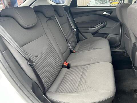 Ford Focus Focus Titanium Hatchback 0 Manual Petrol - U298