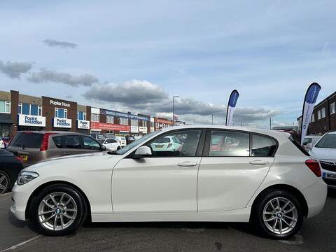 BMW 1 Series 1.5 116d SE Business Hatchback 5dr Diesel Manual Euro 6 (s/s) (116 ps) - U302